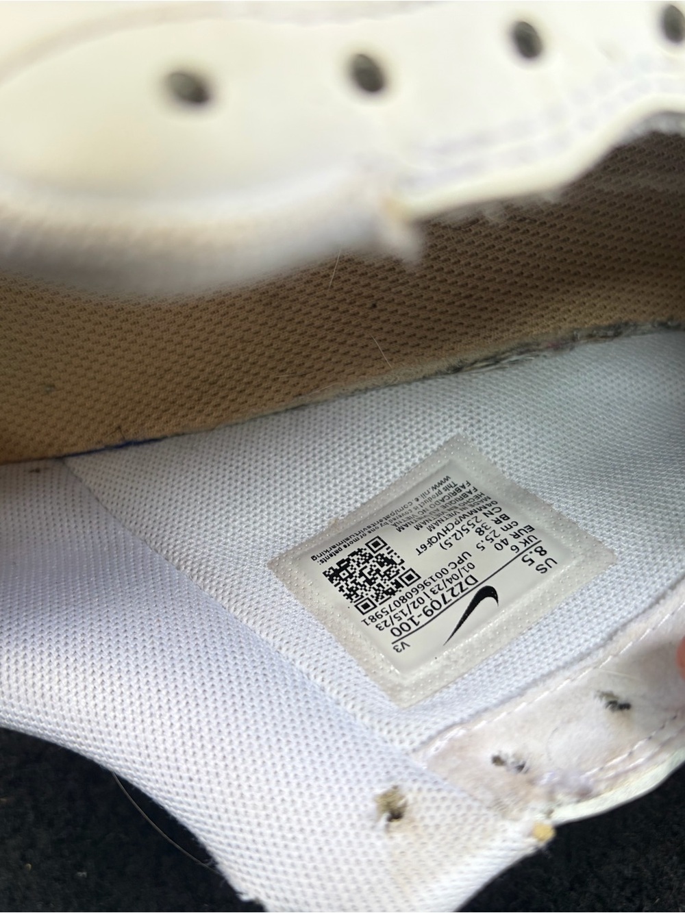 Nike Air Force 1’s White Casual Leather Sneakers - Picture 4 of 4